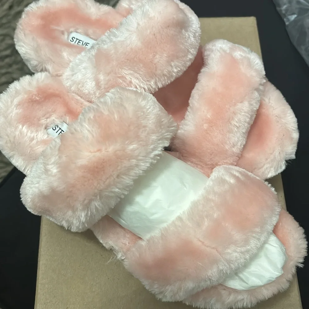 Steve Madden Fur Wedge Sandal